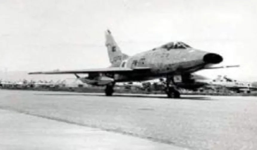 Yıllarca önce düşen uçağın sırrını Bakan açıkladı!