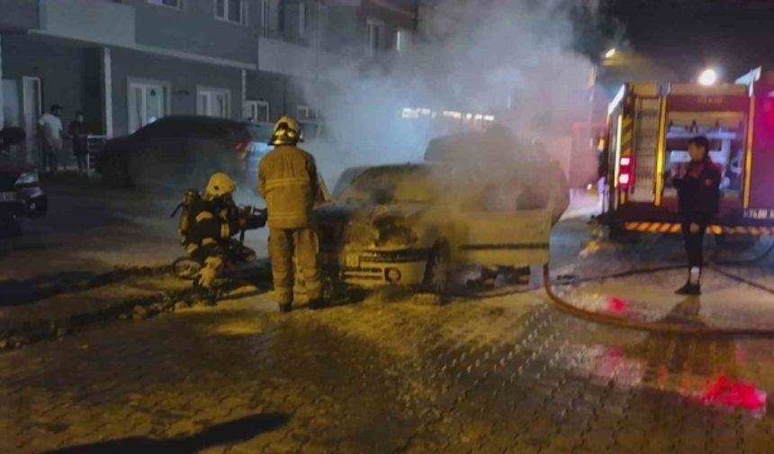 Sinop'ta alev topuna dönen araçtan mucize kurtuluş