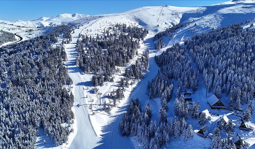 Çambaşı Kayak Merkezi'nde sezon açıldı