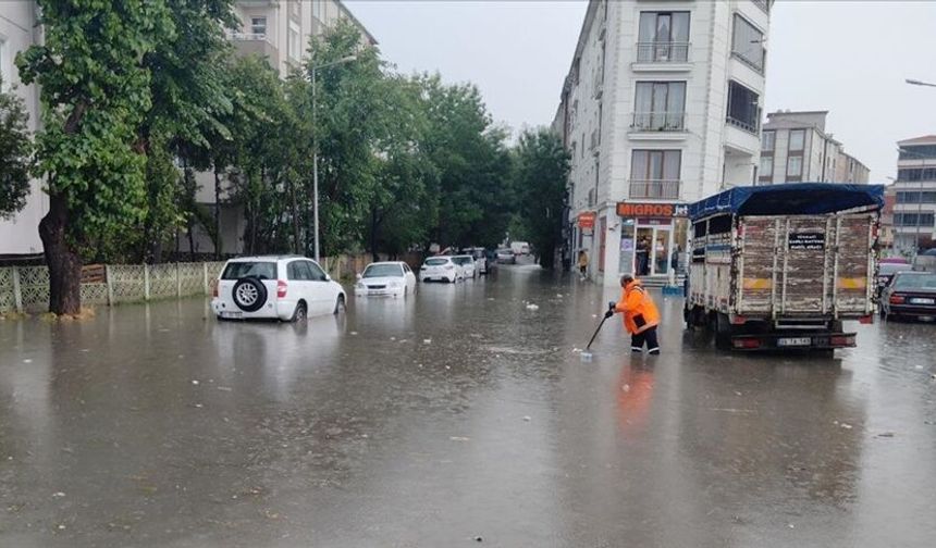 Meteoroloji duyurdu: 17 ilde sağanak alarmı
