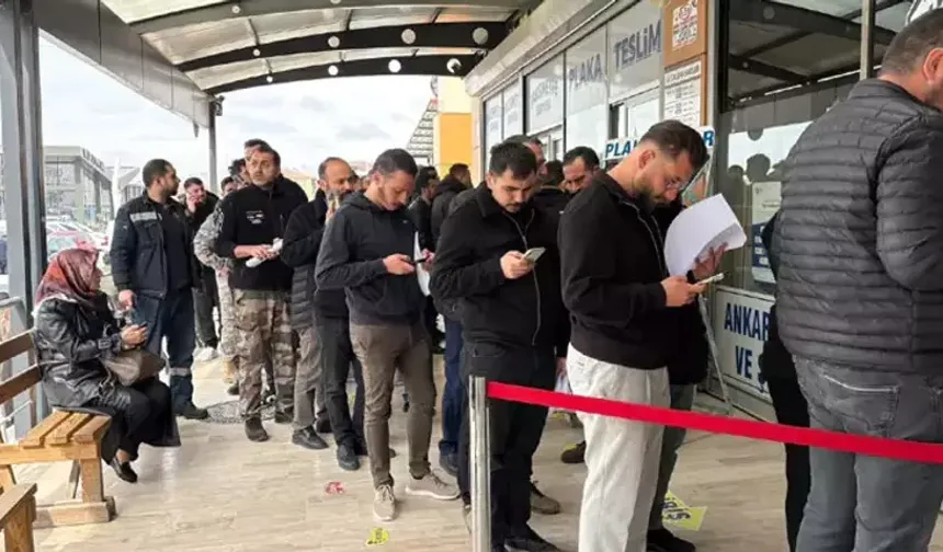 140 bin TL ceza korkusu metrelerce kuyruk oluşturdu