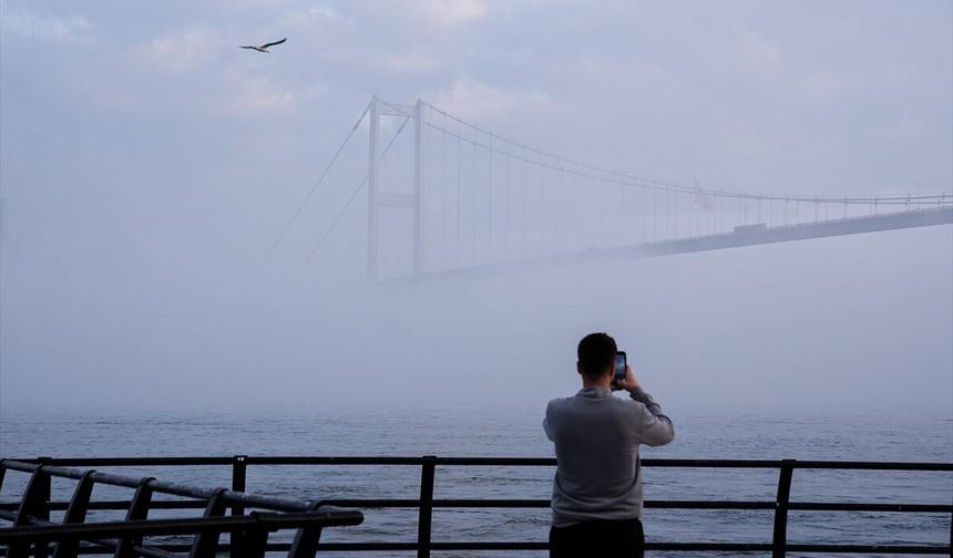 Orada bir İstanbul var ama gözükmüyor: Mega kentte sis kabusu