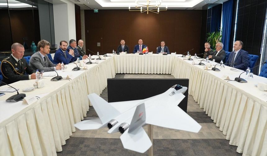 Belçika Savunma Bakanı Francken TUSAŞ'ı ziyaret etti