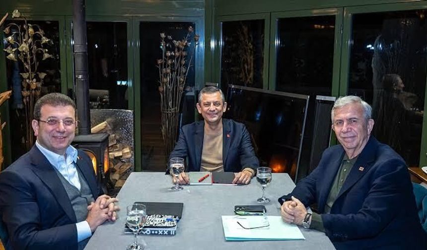 Özel'den iddialara cevap: Bu üçlü Türkiye’nin geleceğini inşa edecek