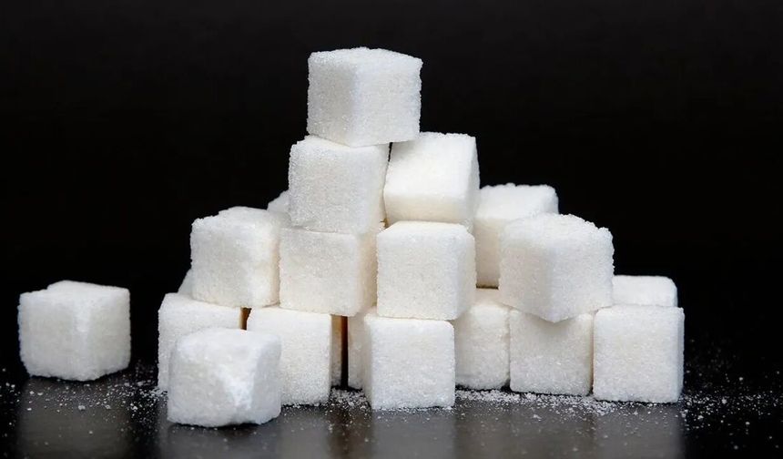 Şekeri azaltmak hangi riski düşürüyor? Şeker hangi yaş aralığında daha zararlı? 65 bin kişinin yer aldığı veriler araştırıldı! İşte sonuçlar