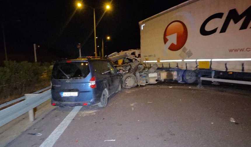 Bursa'da otoyolda can pazarı: Tır dehşet saçtı 1 ölü 7 yaralı