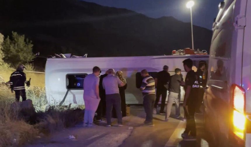 Gaziantep'te feci kaza: Çok sayıda ölü ve yaralı var