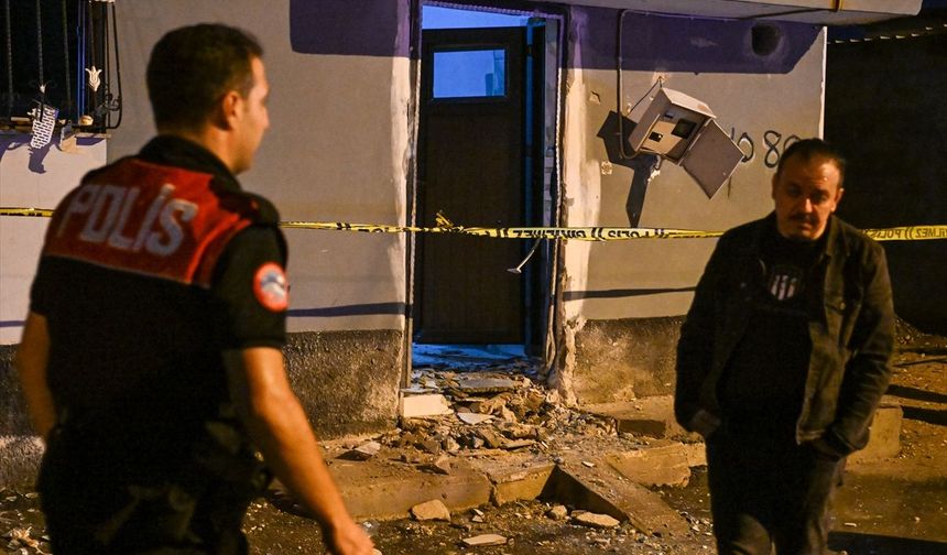 Adana'da müstakil eve el yapımı patlayıcı saldırısı
