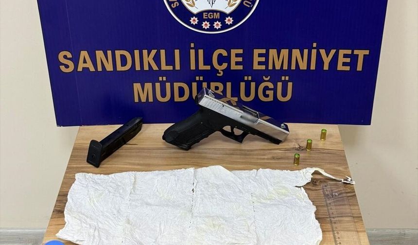 Afyonkarahisar'da uyuşturucu operasyonunda yakalanan 2 kişi tutuklandı