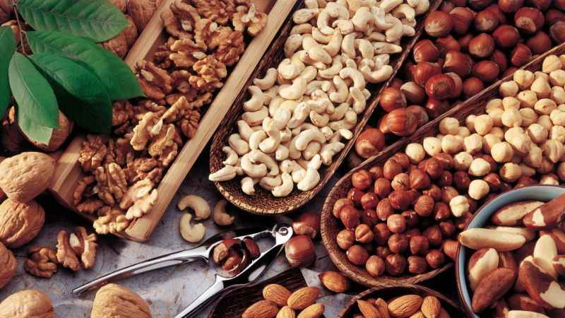 Kuruyemiş fiyatları zıpladı! Kayısı ve badem zam kervanına eklendi