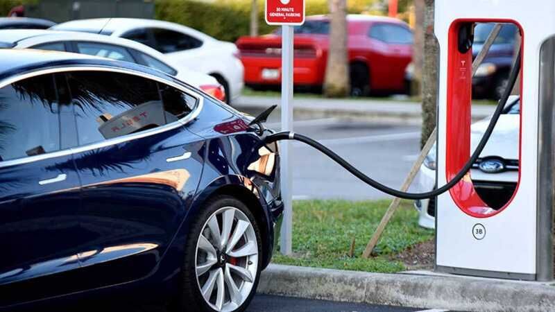 Elektrikli araba fiyatları: Tesla, Togg, Volvo, Opel…