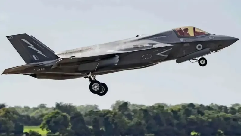 Lockheed Martin yeni F-35’leri ABD’ye teslim etti! 100 uçak hangarda bekliyor