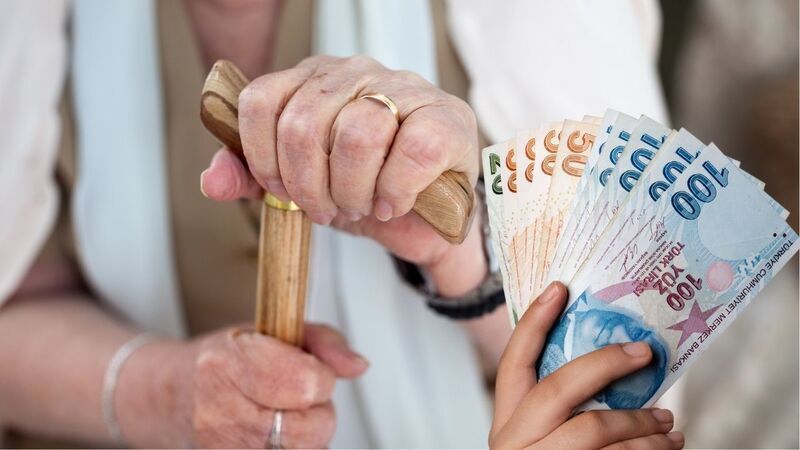 Emekli ve memur zammı 2025 ocak ayında ne kadar olacak? SSK ve Bağkur emekli maaşlarında son durum-1