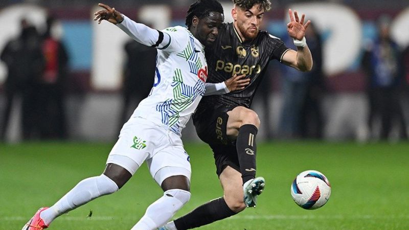 Karadeniz derbisinde gülen taraf Çaykur Rizespor oldu! Trabzonspor yara aldı