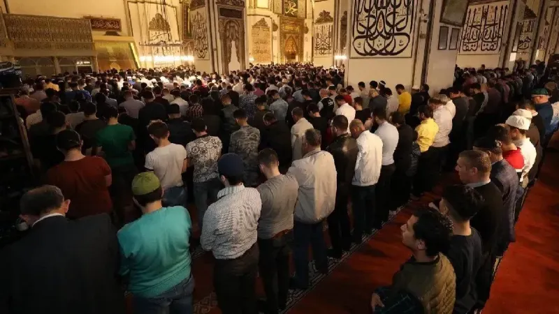 Türkiye genelinde bayram namazı saatleri belli oldu! -5