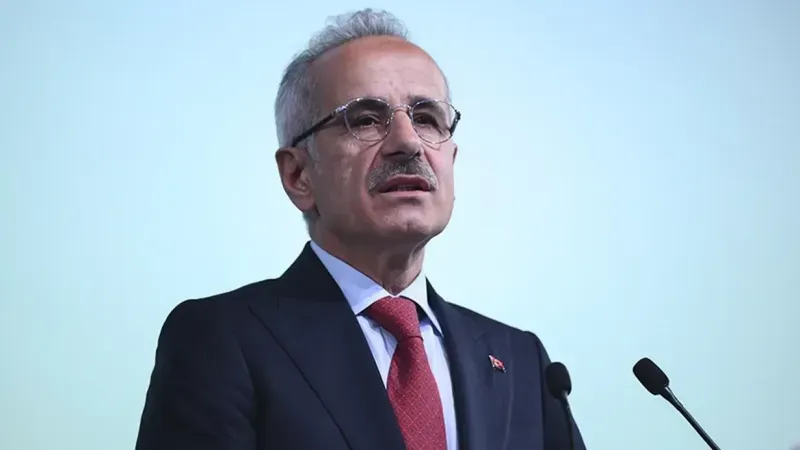 Bakan Uraloğlu'ndan CHP Genel Başkanı Özel'e yanıt! -1