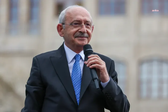 Kemal Kılıçdaroğlu, Özgür Özel'i tebrik etti