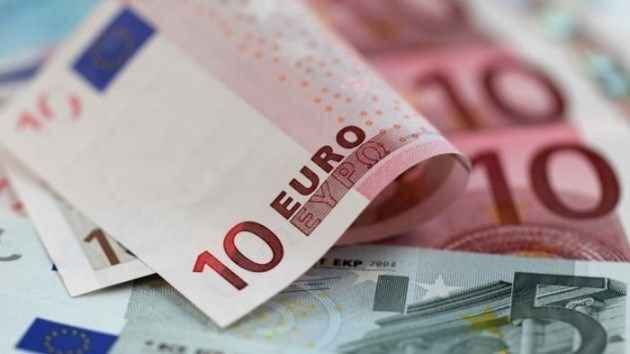 Dolar düştü, Euro yükseliyor! İşte 14 Nisan serbest piyasa döviz açılış fiyatları