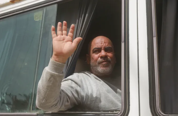 Serbest bırakılan 13 Filistinli esir Gazze’ye ulaştı