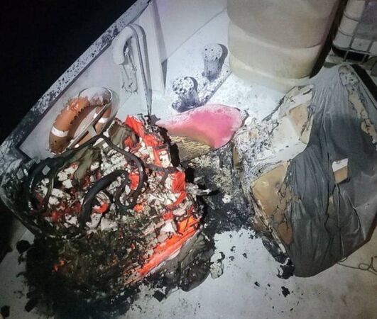 Vurulan gemimizden ilk görüntüler! Küresel Sumud Filosu'na dronlu saldırı