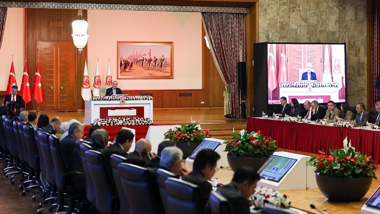 32 “Evet” Ile Meclis Heyeti İmralı’ya Uğurlanacak 2