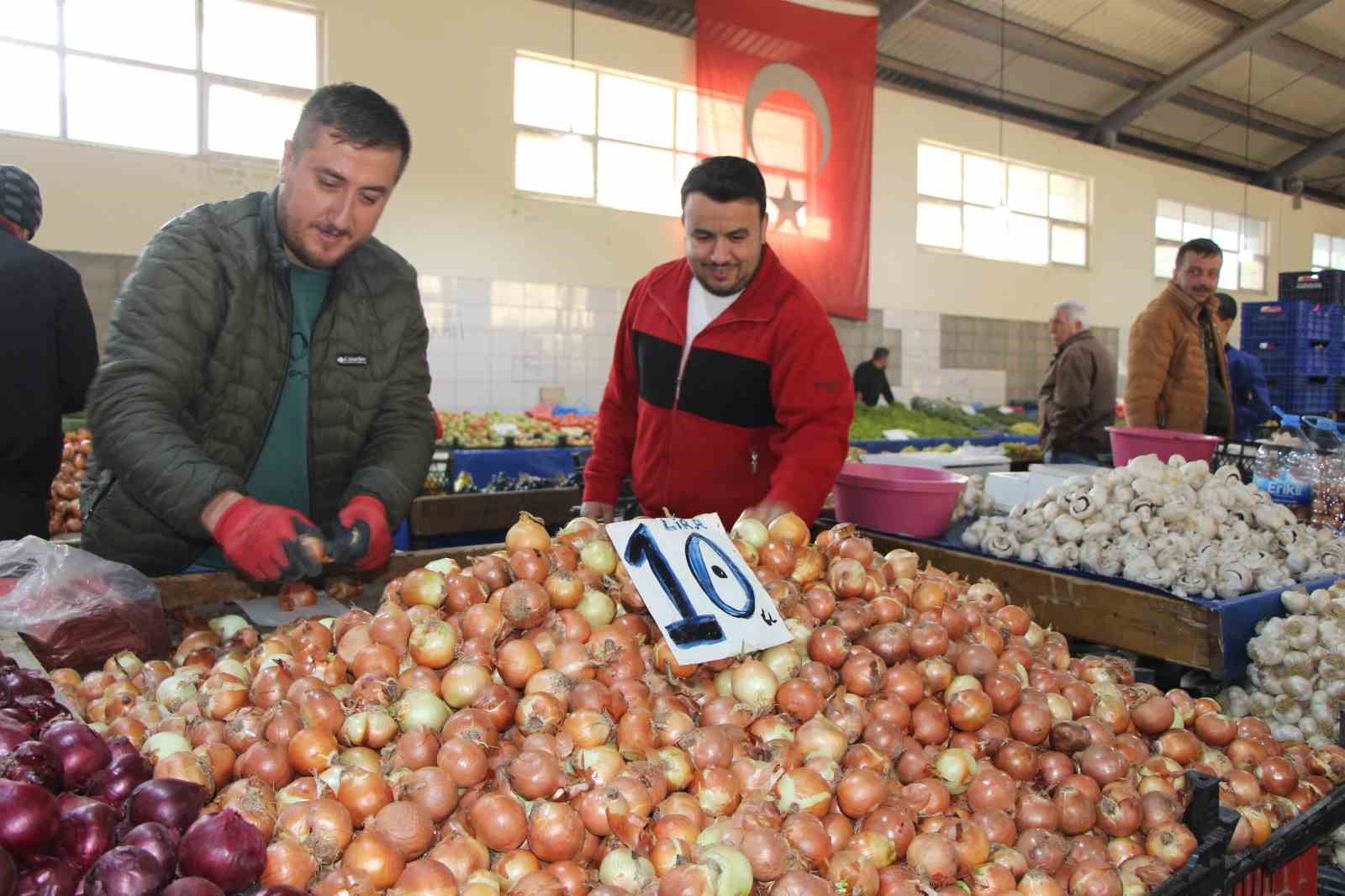 7 Aydır Fiyatı Değişmedi Amasya’da Soğan, Ekmekten Ve Sudan Ucuz!-1
