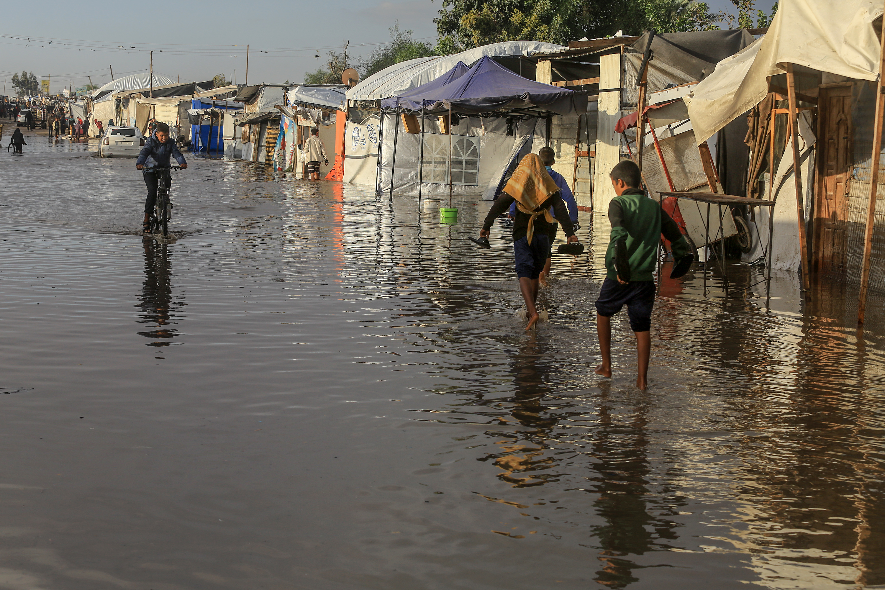 A A 20251115 39713967 39713948 G A Z Z E D E B I R I K E N Y A G M U R S U L A R I C A D I R L A R D A K A L A N F I L I S T I N L I L E R I N Y A S A M I N I Z O R L A S T I R D I