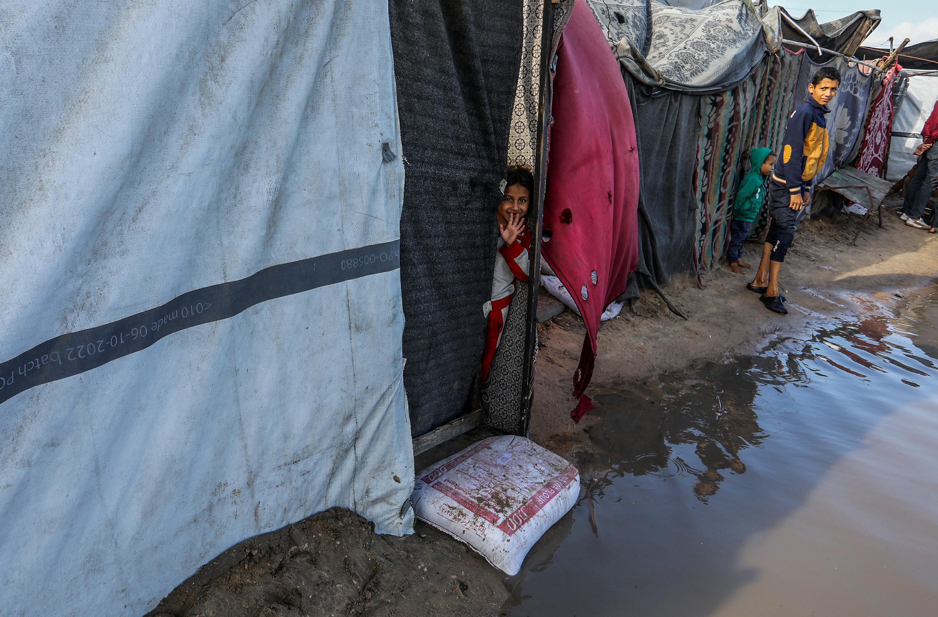 A A 20251115 39713967 39713952 G A Z Z E D E B I R I K E N Y A G M U R S U L A R I C A D I R L A R D A K A L A N F I L I S T I N L I L E R I N Y A S A M I N I Z O R L A S T I R D I