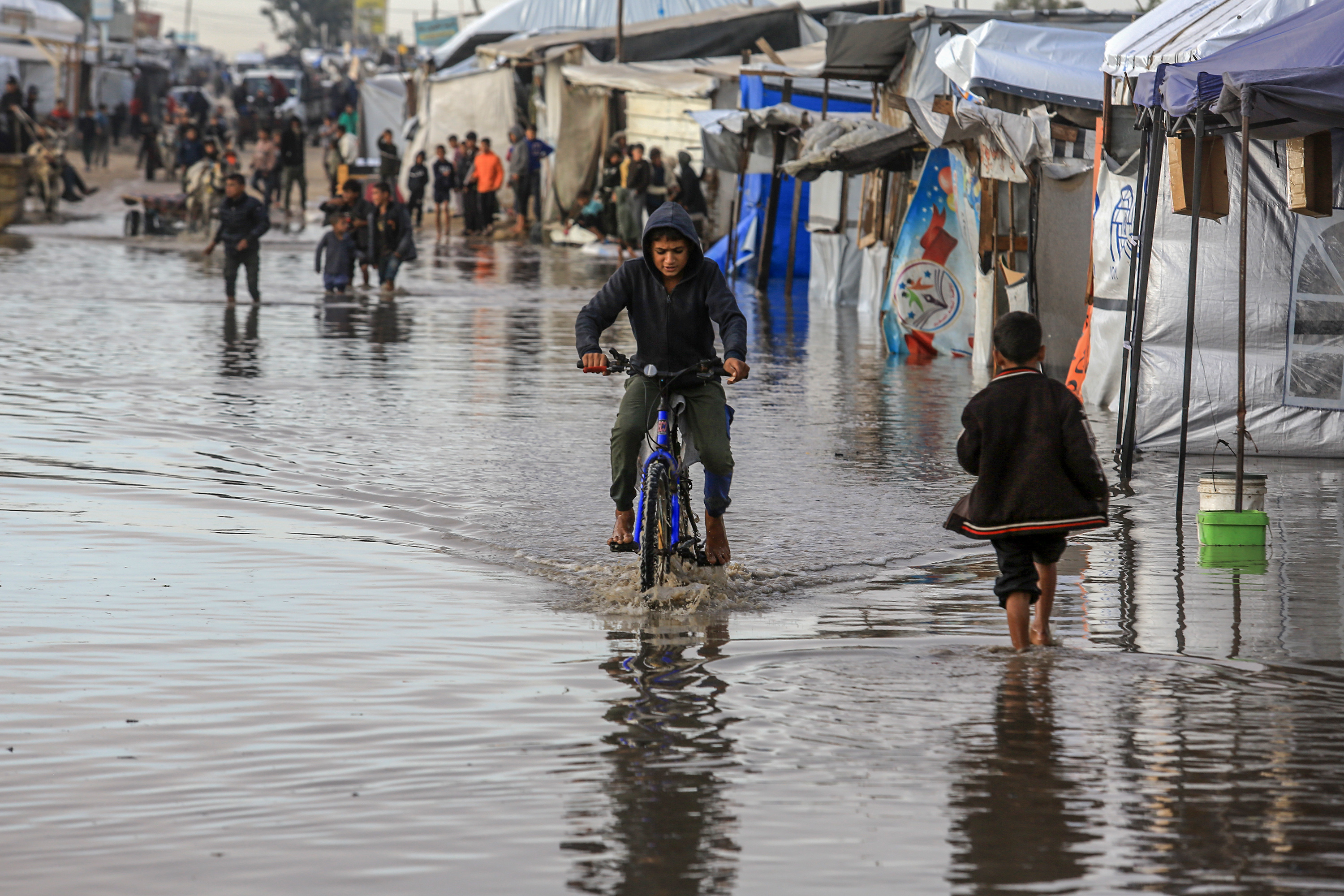 A A 20251115 39713967 39713958 G A Z Z E D E B I R I K E N Y A G M U R S U L A R I C A D I R L A R D A K A L A N F I L I S T I N L I L E R I N Y A S A M I N I Z O R L A S T I R D I