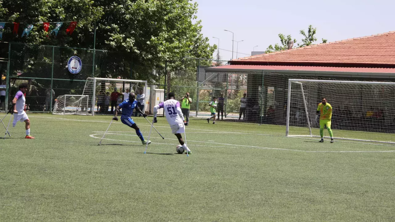 Ampute Ligi'nde Şok Başlangıç Şampiyon Evinde Dağıldı (2)