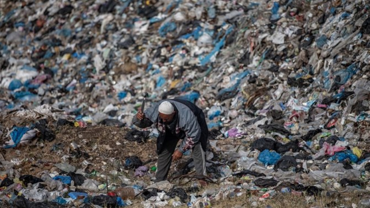 Burası Imkansızlıklar Yurdu Gazze Çöplerin Içinde Yaşamaya Çalışıyorlar (2)