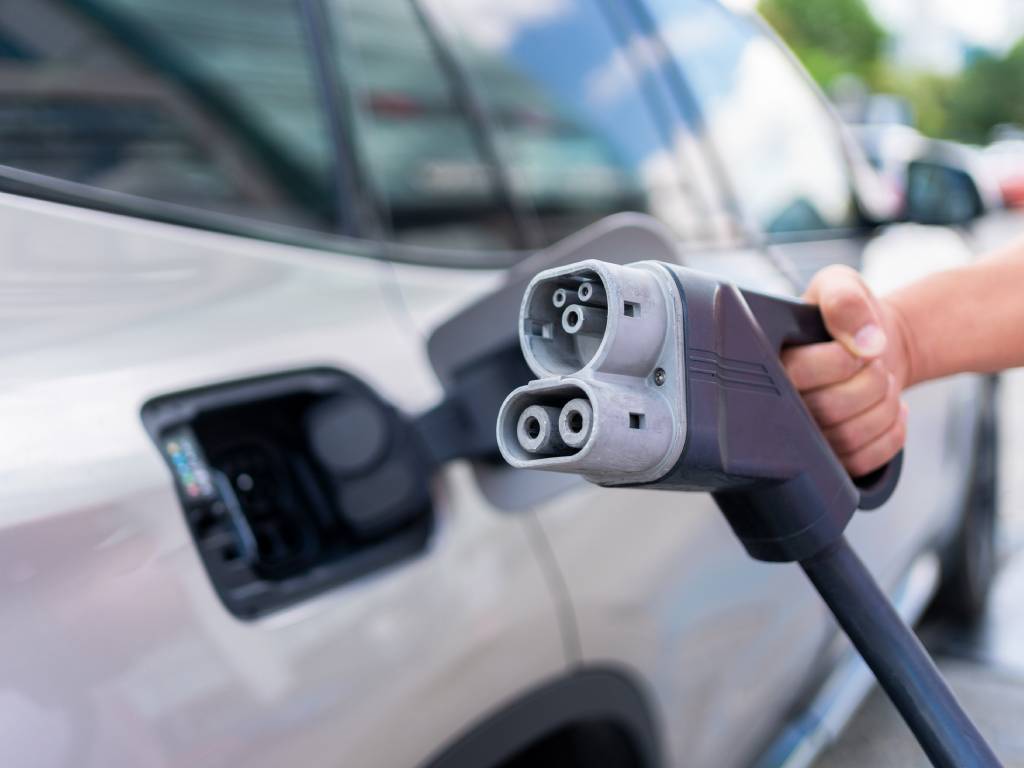 Elektrik Faturasında Alarm Zilleri Yeni Limit Devrede, 2.5 Milyon Abone Serbest Piyasa Yolunda! (2)