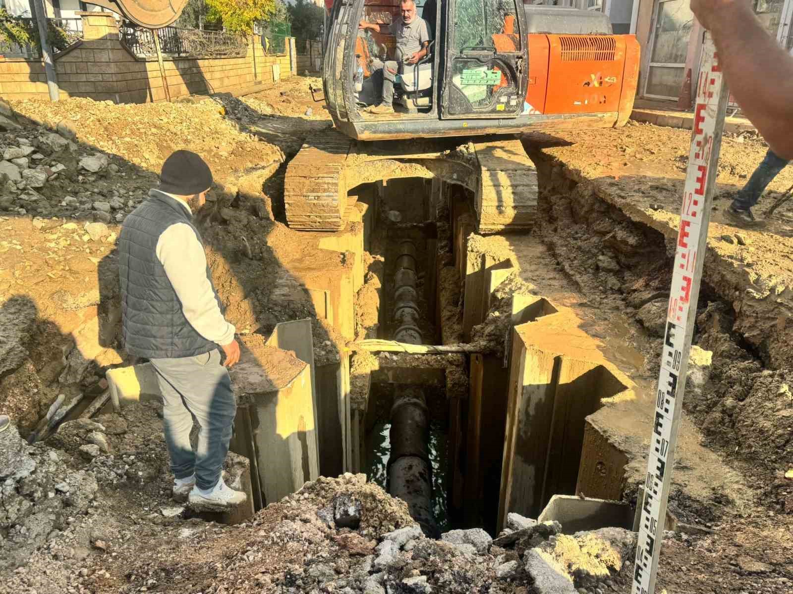 Erdek’te Tarihi Keşif Bizans Dönemi Sütunları Ortaya Çıkarıldı!-1