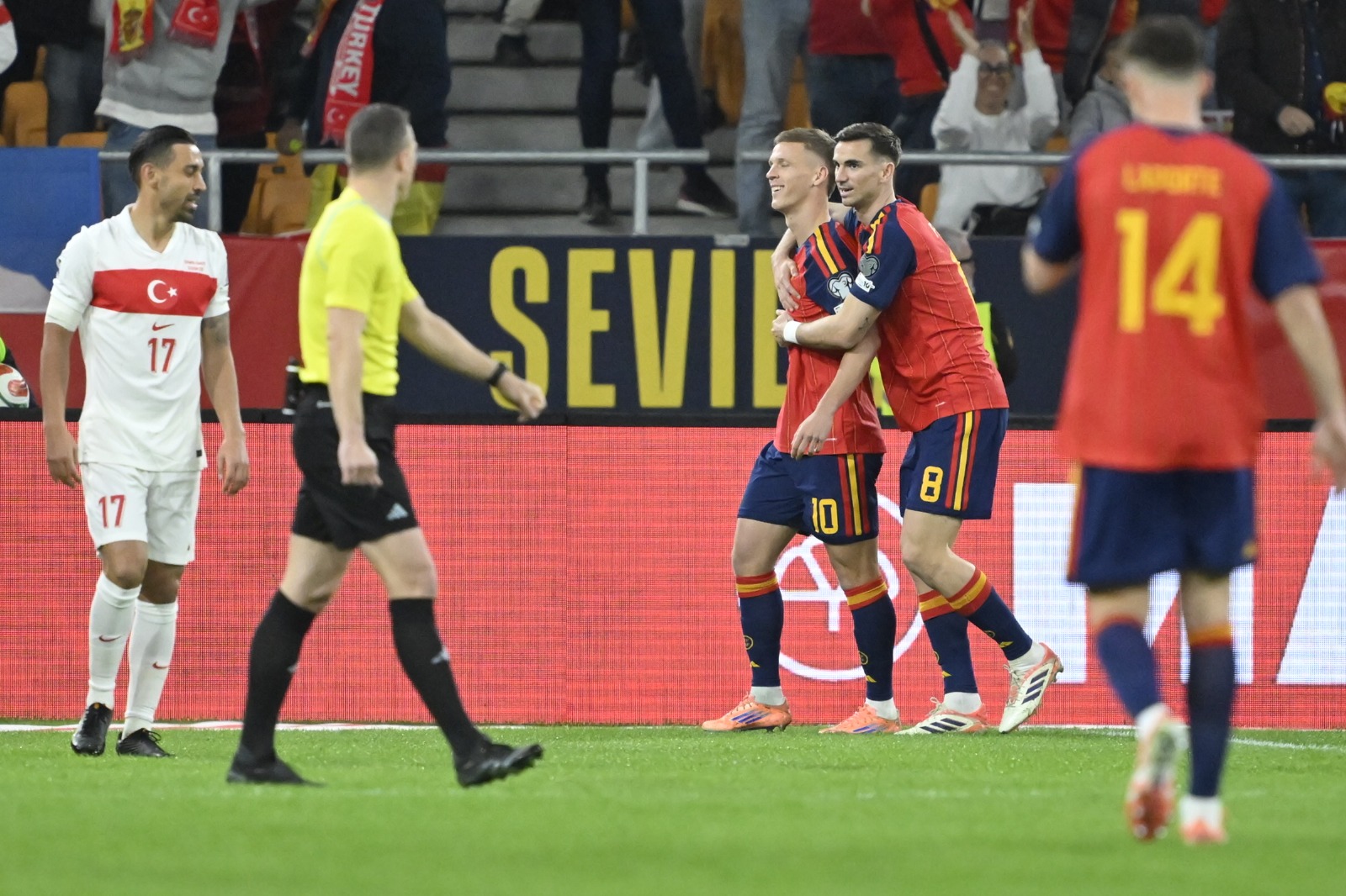 Futbol Devi İspanya’ya Futbol Dersi Verdik! Buraya Kadar Gol Yemeden Gelmişlerdi Ama Iki Gol Birden Attık (2)-1