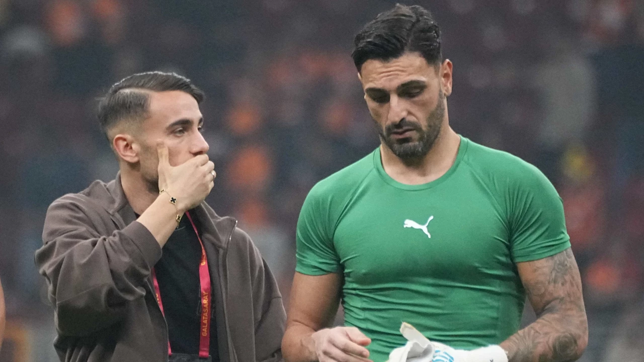 Galatasaray'da Kaos! Okan Buruk Ile Günay Güvenç Tartıştı Mı (2)-1