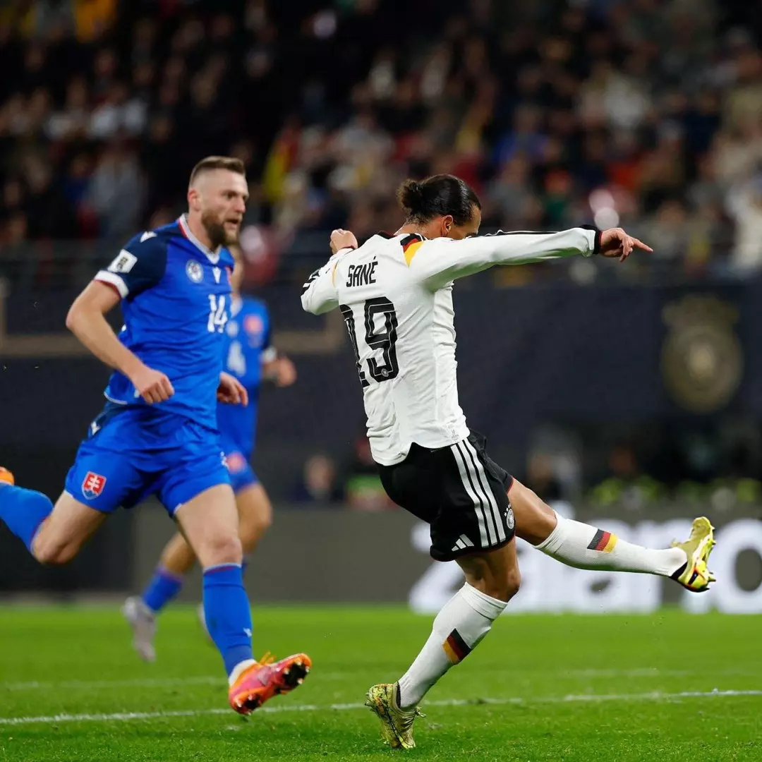 Galatasaraylı Sane Fenerbahçeli Skriniar'ı Rezil Etti! (2)-2