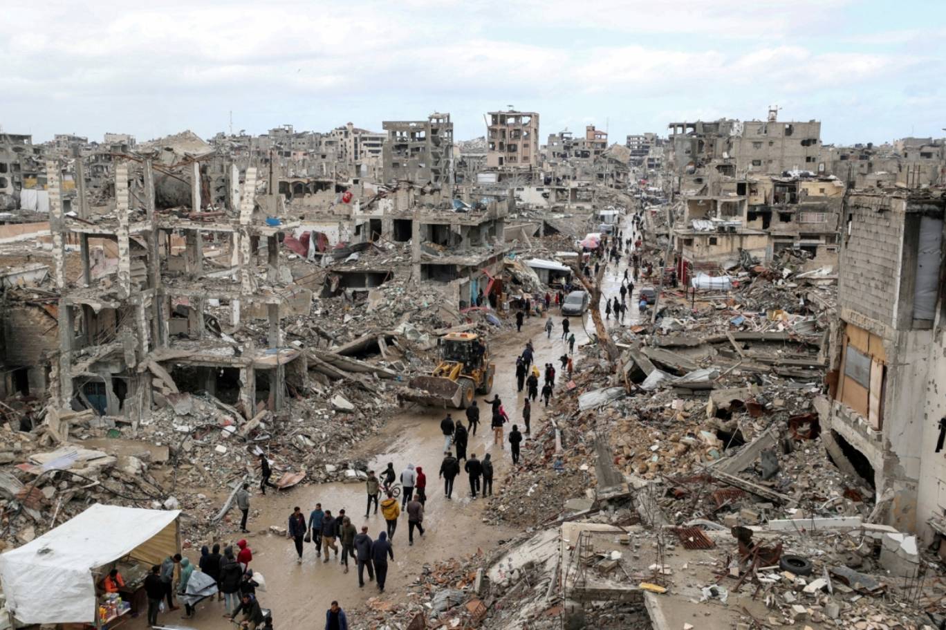 Gazzeli Mazlumların Dramı Ne Battaniyemiz Kaldı Ne De Yatağımız, Bu Gece Sokakta Uyuyacağız (3)