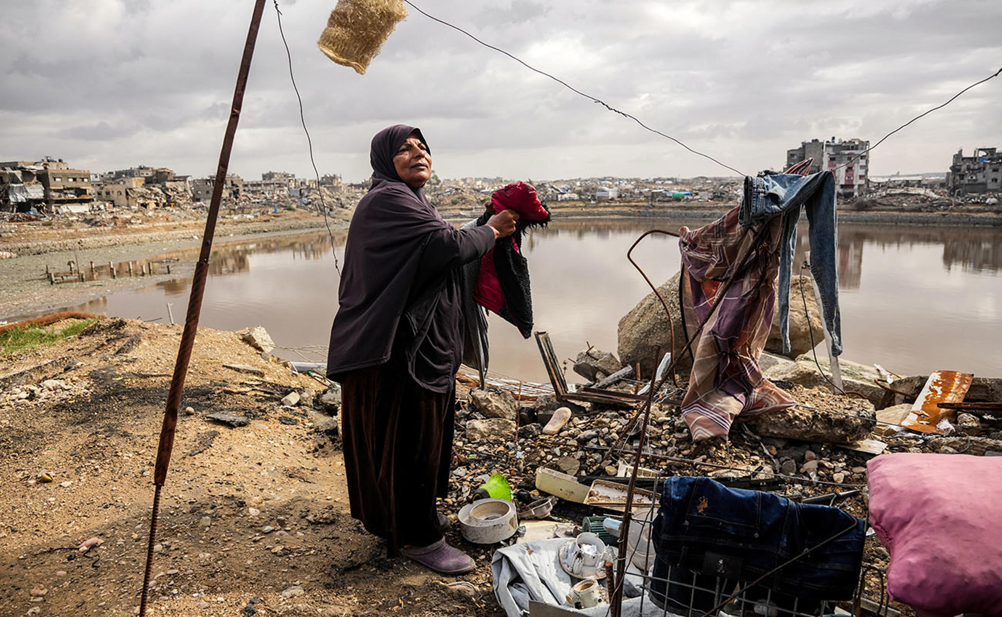Gazzeli Mazlumların Dramı Ne Battaniyemiz Kaldı Ne De Yatağımız, Bu Gece Sokakta Uyuyacağız (4)