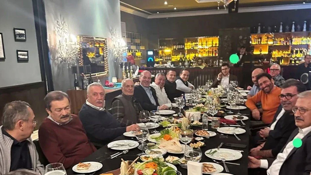 Hsk Den 621 Hakim Ve Savci Hakkinda Karar Mehmet Agar La Yemek Yiyen Bassavci Yargitay A Atandi