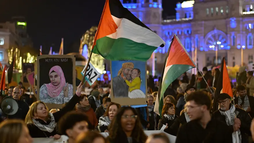 İspanya'da Sokaklar Filistin Için Inledi 40 Şehirde Tek Ses! (5)