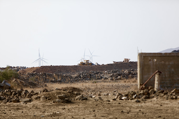 İsrail Ordusu, Kuneytra'da Sivillerin Geçişini Engelleyen Yeni Bir Kontrol Noktası Kurarak Bölgede Tansiyonu Yeniden Yükseltti (1)