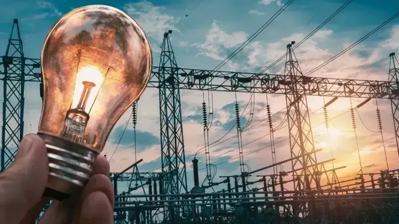 İstanbul'da 15 Ilçeye Dikkat! Bedaş Uyardı Bugün Elektrikler Kesilecek!G