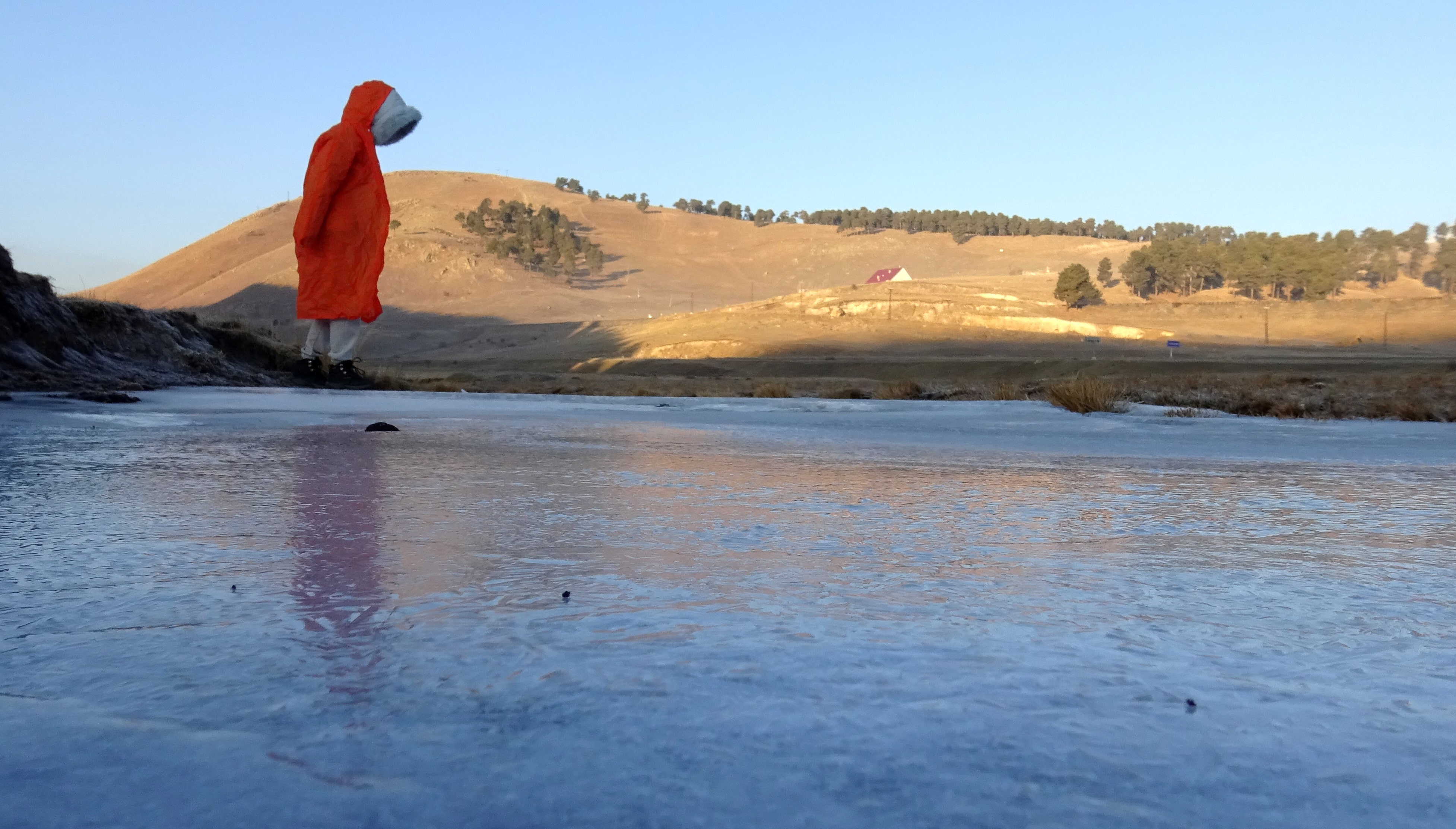 İşte Günün Hava Durumu Erciyes’e Kar Yağdı, Kars’ta Kırağı Etkili Oldu (1)-2