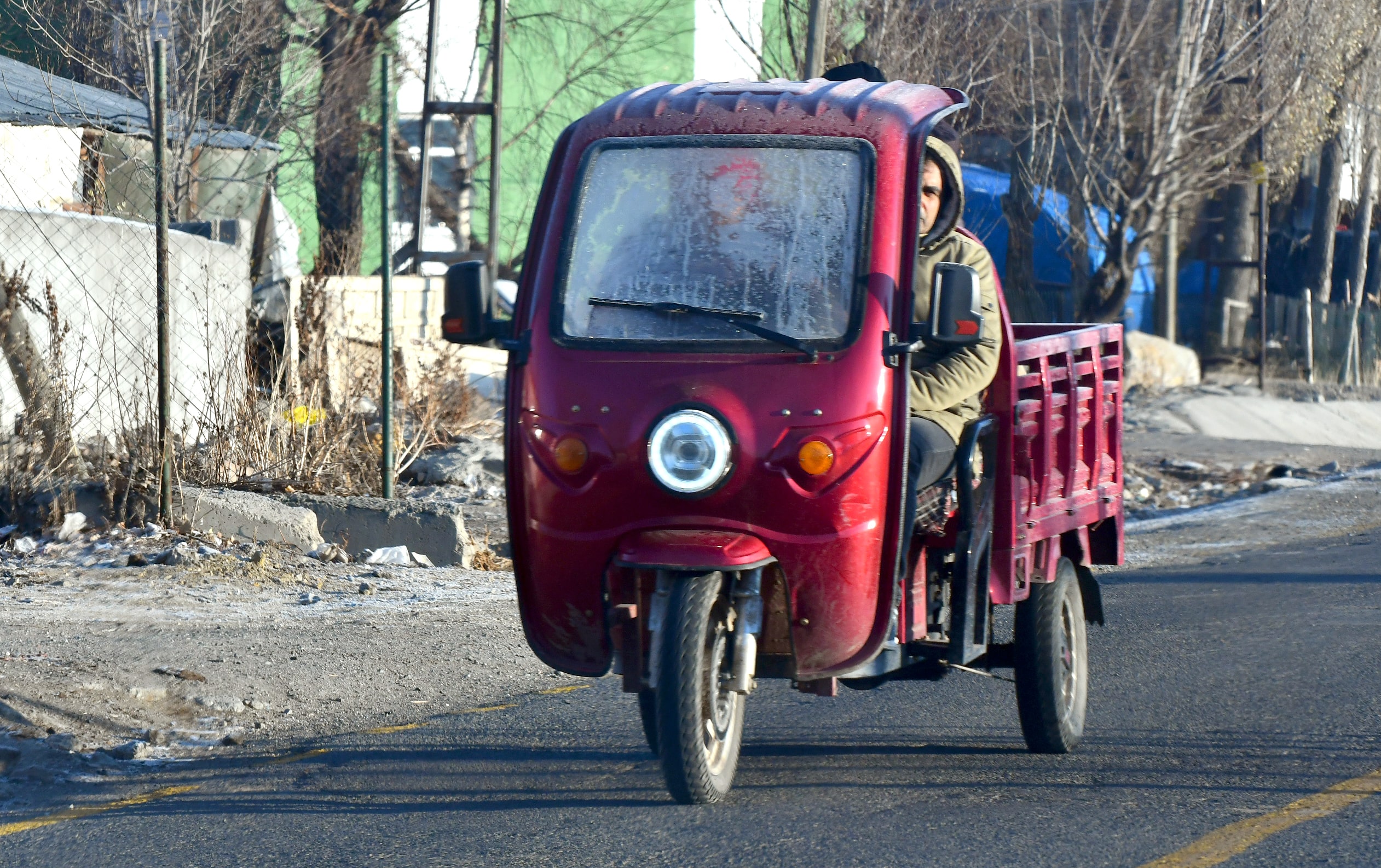 İşte Günün Hava Durumu Erciyes’e Kar Yağdı, Kars’ta Kırağı Etkili Oldu (2)-2