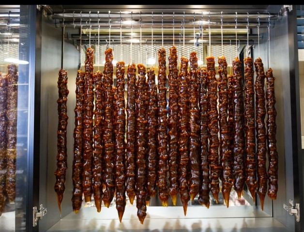 Kış İle Birlikte Satışlar Hızla Artıyor Cevizli Pekmezli Sucuk Talebi Zirveye Çıktı!