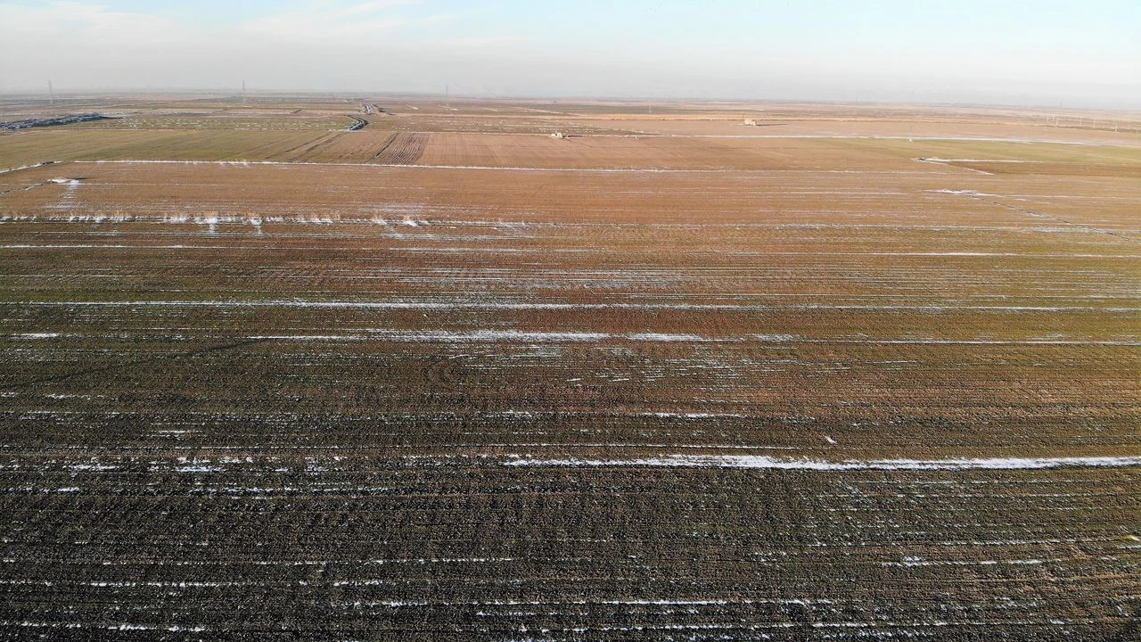 Konya Ovası'nda Kuraklık Alarmı Çiftçi Gözünü Kar Yağışına Dikti!V