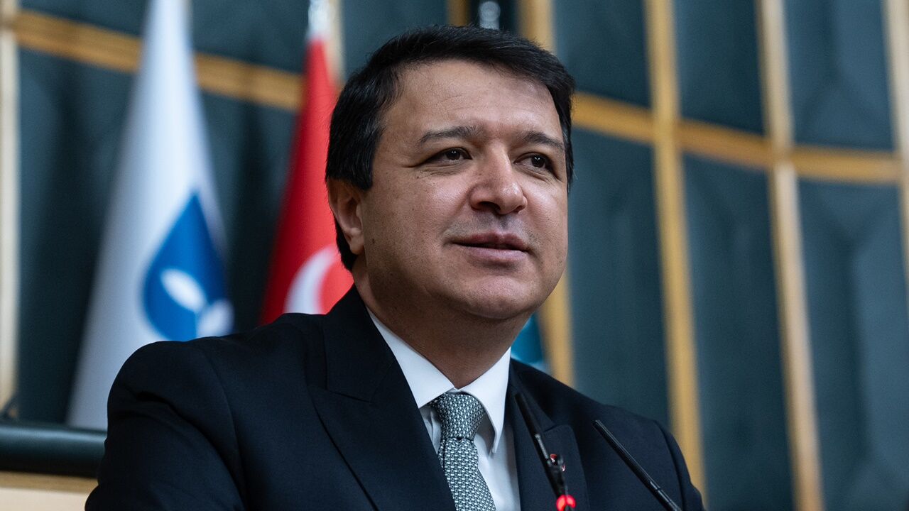 Mahmut Arikan Kimdir