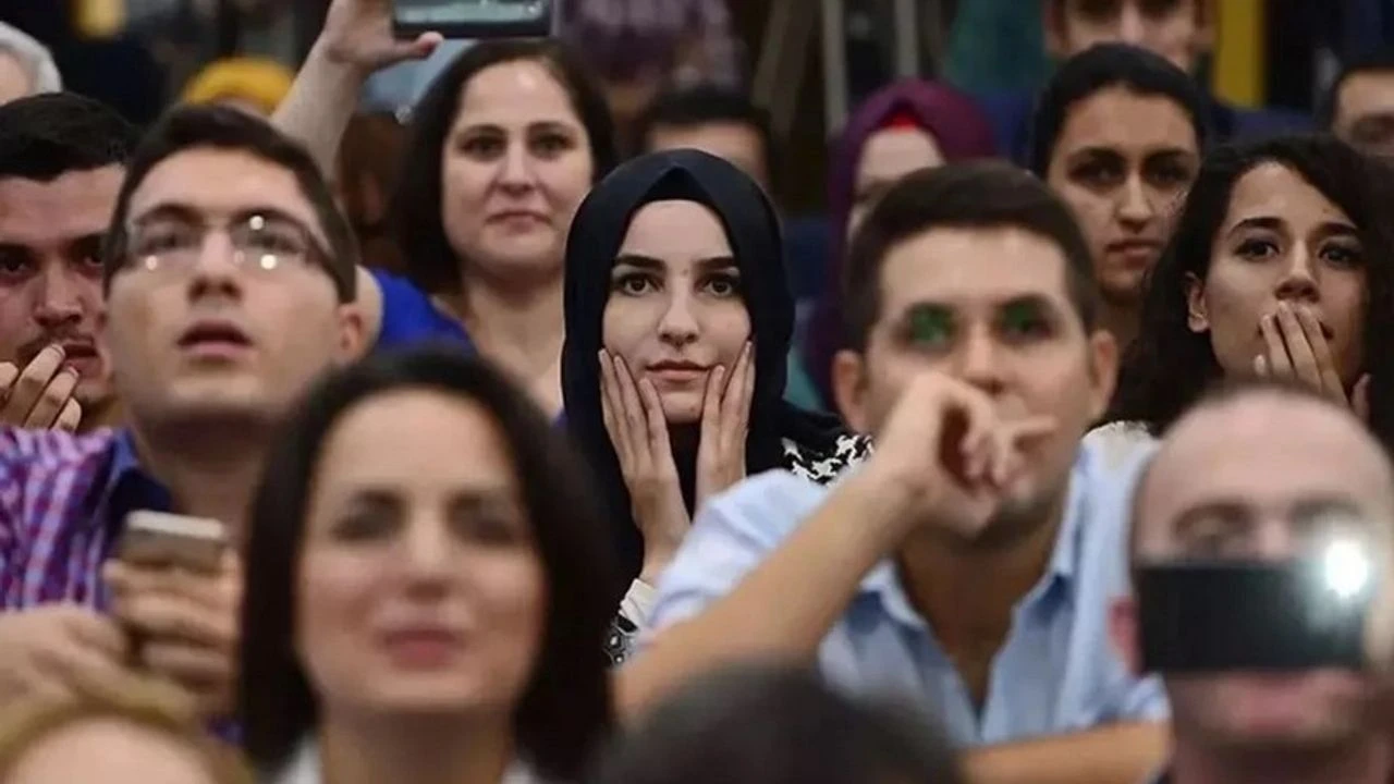 Meb 15 Bin Sözleşmeli Öğretmen Ataması Için Tercih Başvurularını Başlattı (2)