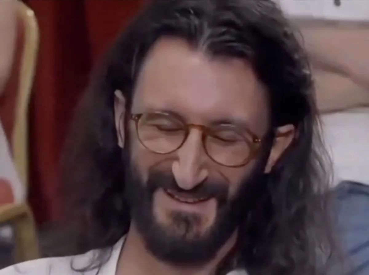 Son Dönemin Ahlaksızlık Temsilcisi Edepsizlikle Yetinmedi Dini Değerlere Dil Uzatmaya Başladı (1)-2