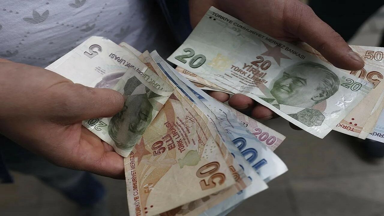Emekliler dikkat SGK maaş ve zam farkı ödeme takvimi belli oldu